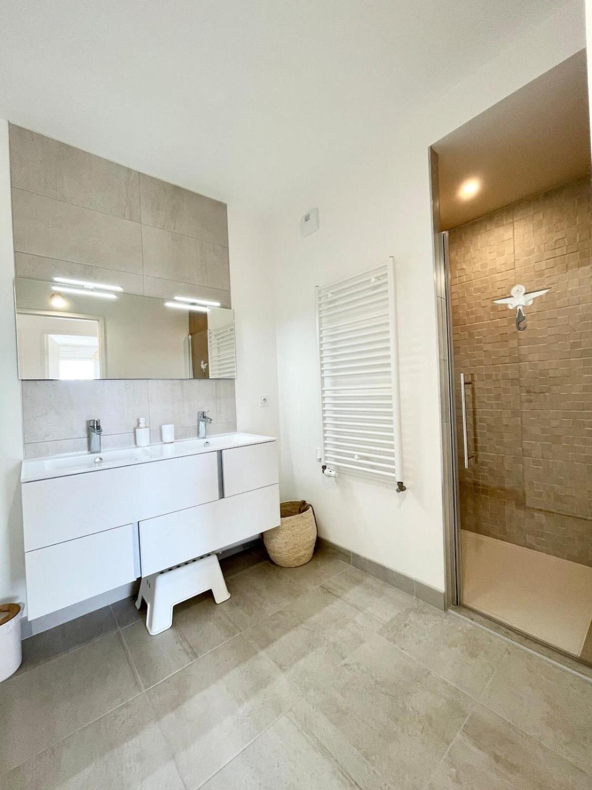 Spacieux Appartement Neuf De Standing Hyper Cosy ลาร์มอร์-พลาจ ภายนอก รูปภาพ